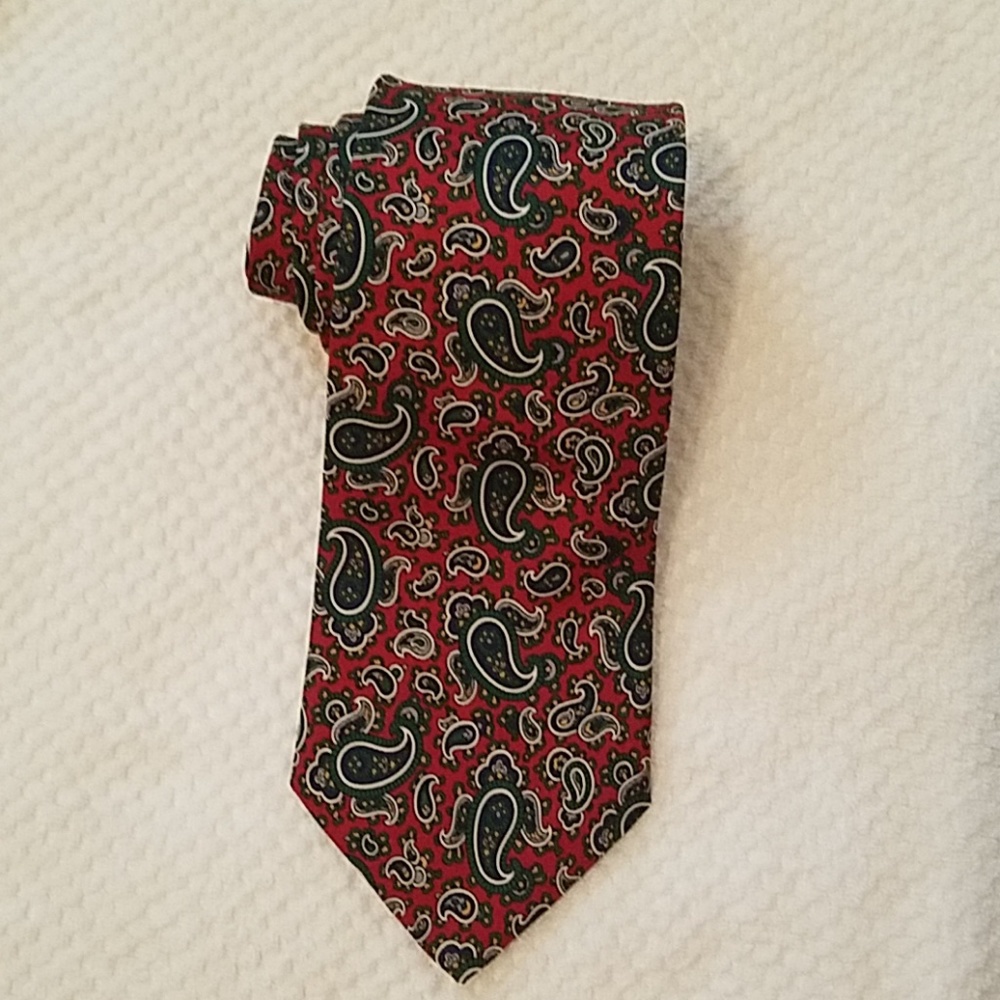 Brooks Brothers 100% Silk Tie.  Brand NWOT.